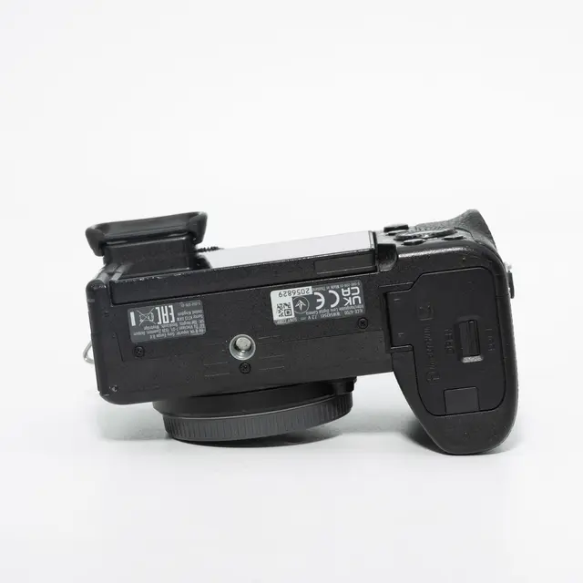 BRUKT Sony A6700 Tilstand: 2 | eksp. 