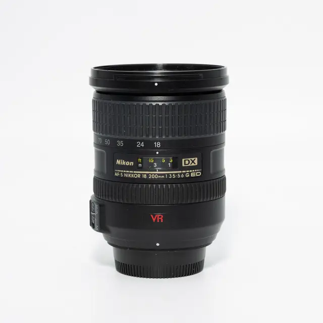 BRUKT Nikon AF-S 18-200mm f/3.5-5.6 G VR Tilstand: 3 | Nikon F (FX) 