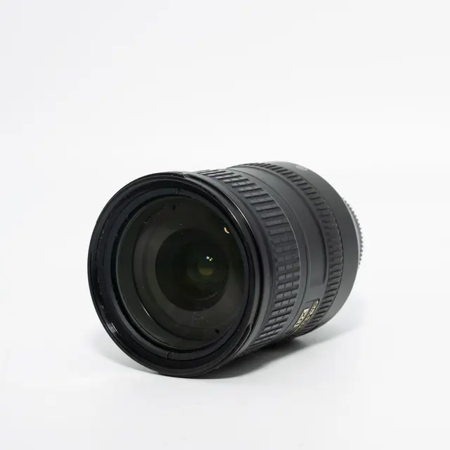 BRUKT Nikon AF-S 18-200mm f/3.5-5.6 G VR Tilstand: 3 | Nikon F (FX) 