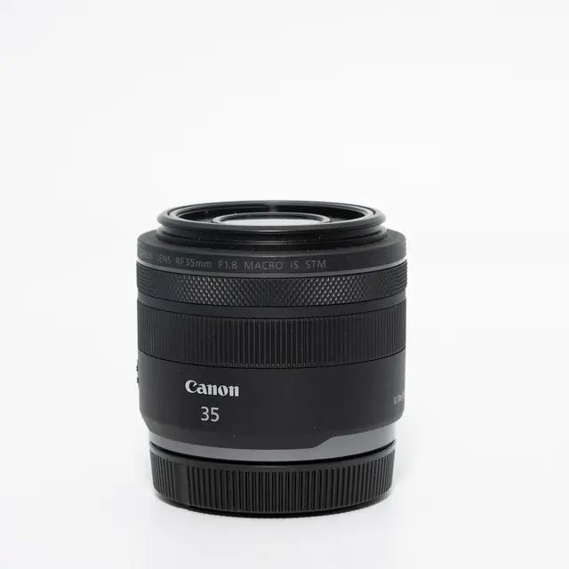 BRUKT Canon RF 35mm f/1.8 IS Macro Tilstand: 2 | Canon RF 