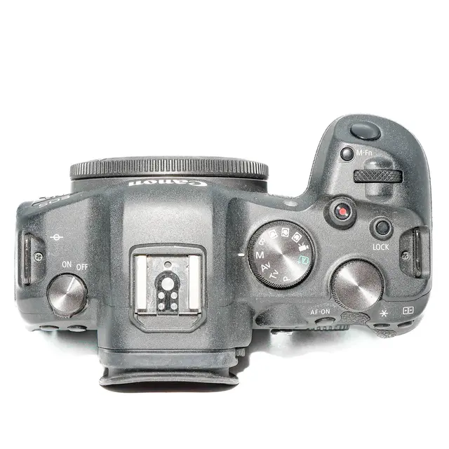 BRUKT Canon EOS R6 Tilstand: 2 