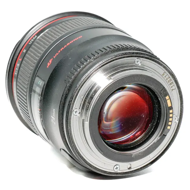 BRUKT Canon EF 24mm f/1.4 L USM II Tilstand: 3 | Canon EF 