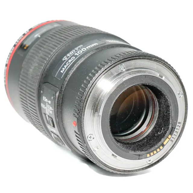 BRUKT Canon EF 100mm f/2.8L IS USM Macro Tilstand: 3 | Canon EF 
