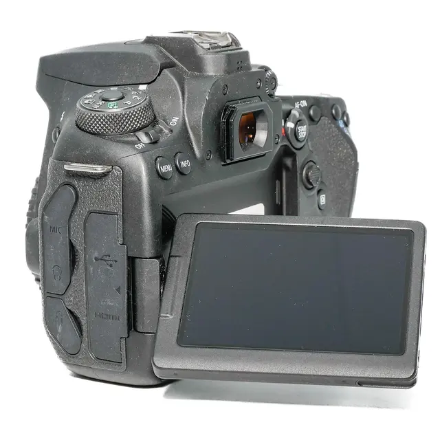 BRUKT Canon EOS 90D Tilstand: 3 |= 5000 eksp. 