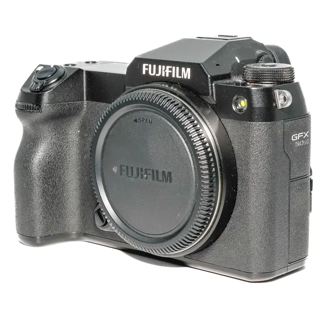 BRUKT Fujifilm GFX 50S II m/GFX 35-70mm Tilstand: 3 | eksp. 