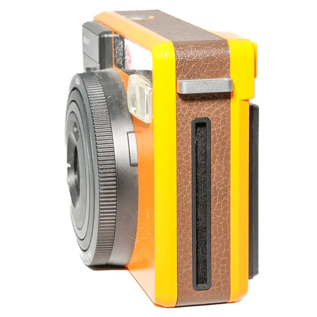BRUKT Leica Sofort Instakamera Oransje Tilstand: 3 | eksp. 