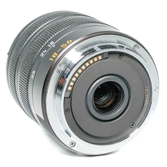 BRUKT Leica Elmar-T 18-56mm f/3.5-5.6 Tilstand: 3 | Leica L 