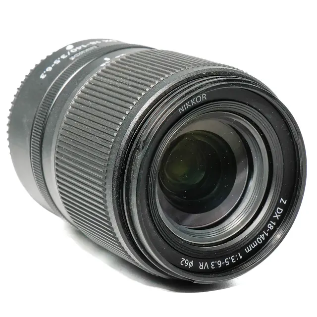 BRUKT Nikon Z DX 18-140mm f/3.5-6.3 VR Tilstand: 2 | Nikon Z 