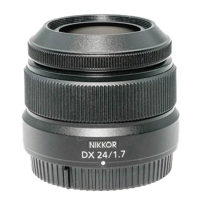 BRUKT Nikon Z DX 24mm f/1.7 Tilstand: 2 | Nikon Z 