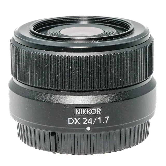 BRUKT Nikon Z DX 24mm f/1.7 Tilstand: 2 | Nikon Z 