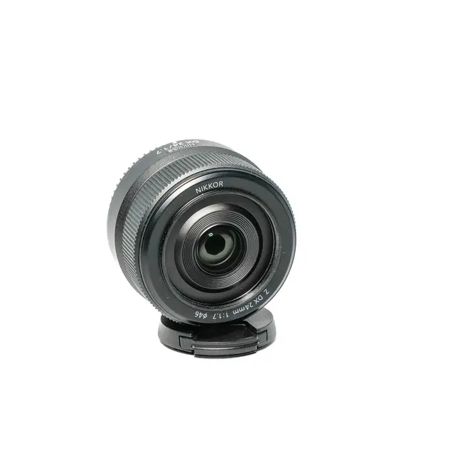 BRUKT Nikon Z DX 24mm f/1.7 Tilstand: 2 | Nikon Z 