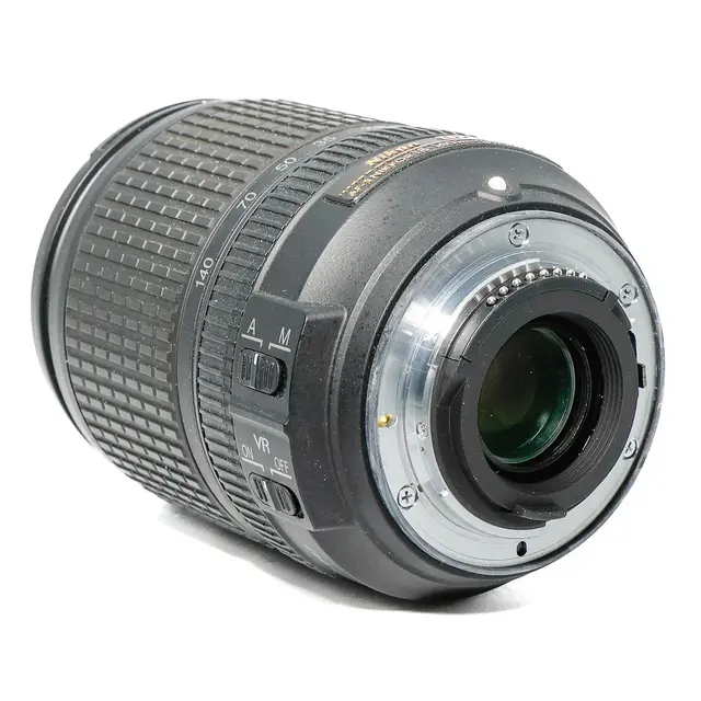 BRUKT Nikon AF-S 18-140mm f/3.5-5.6G VR Tilstand: 3 | Nikon F (DX) 