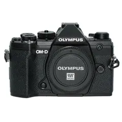 BRUKT Olympus E-M5 Mark III Tilstand: 2 | 0 eksp.