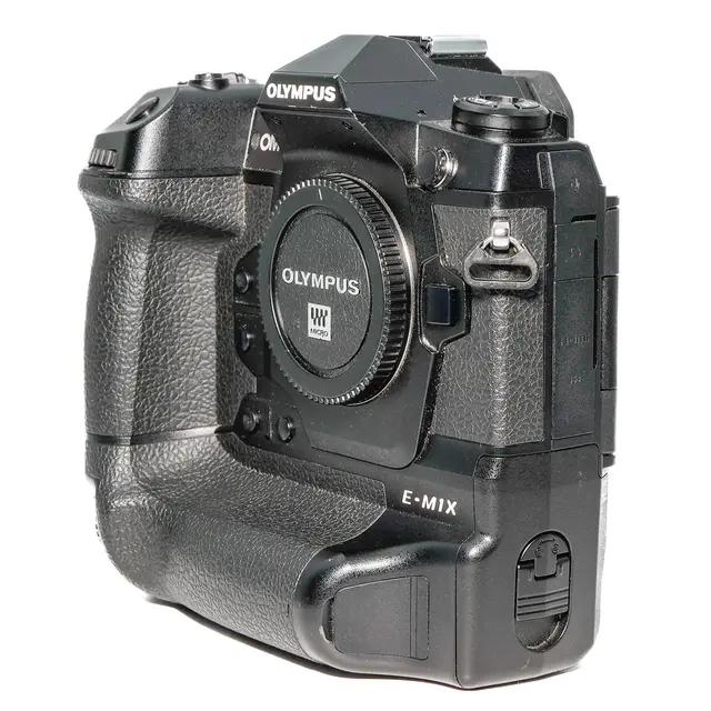 BRUKT Olympus OM-D EM-1X Tilstand: 3 