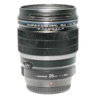 BRUKT Olympus ED 25mm f/1.2 PRO Tilstand: 3 | MFT