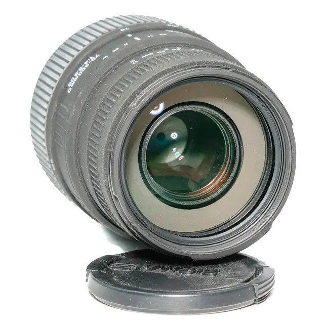BRUKT Sigma 70-300mm f/4-5.6 DG Tilstand: 3 | Nikon F (DX) 