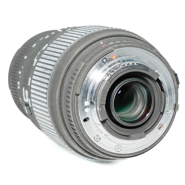 BRUKT Sigma 70-300mm f/4-5.6 DG Tilstand: 3 | Nikon F (DX) 