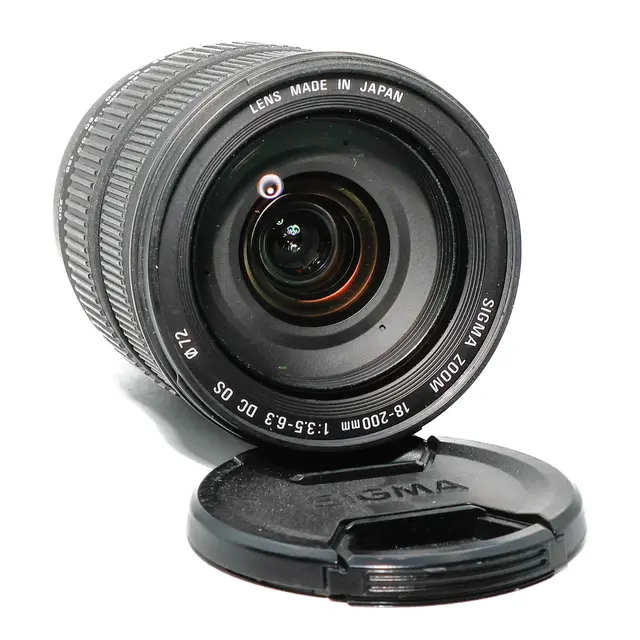 BRUKT Sigma 18-200mm f/3.5-6.3 DC OS HSM Tilstand: 3 | Nikon F (DX) 
