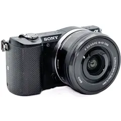 BRUKT Sony A5000 m/16-50mm f/3.5-5.6 Bruktsalg-Tilstand: 3