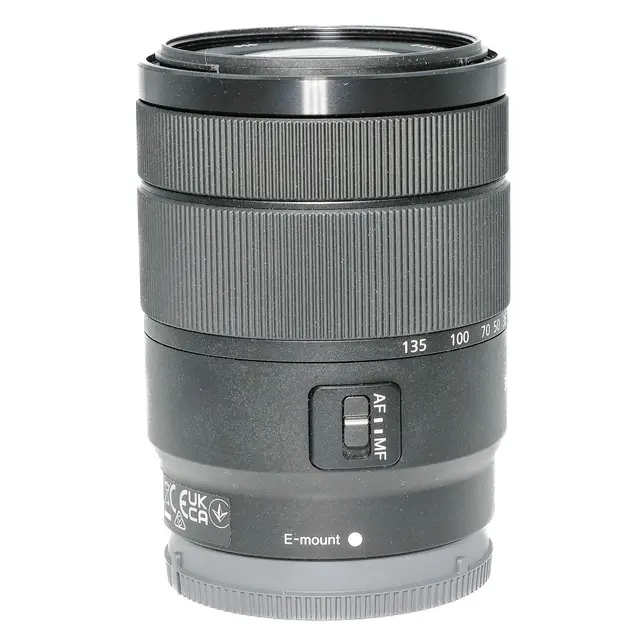 BRUKT Sony E 18-135mm f/3.5-5.6 OSS Tilstand: 3 | Sony E 