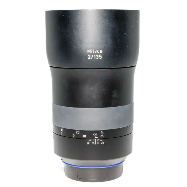 BRUKT Zeiss Milvus 135mm f/2.0 Tilstand: 1 | Canon EF 
