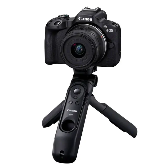 Canon EOS R50 Creator Kit Med  RF-S 18-45mm f/4.5-6.3 IS STM 