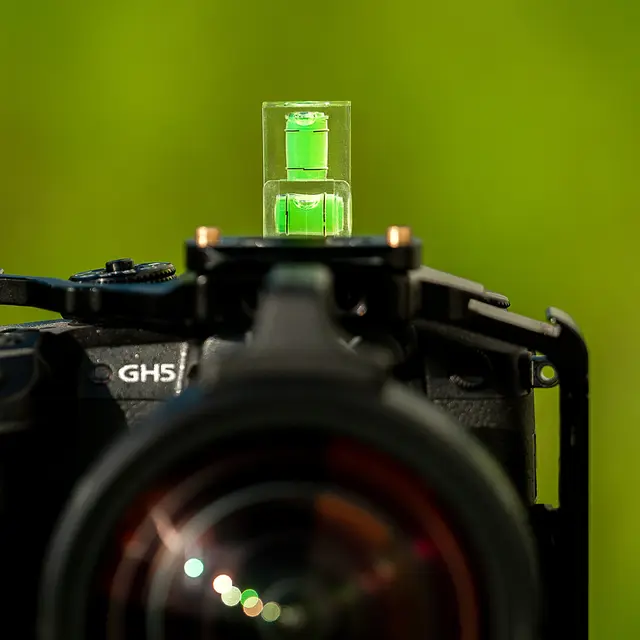 Caruba Universal Spirit Level 2-way Vater for montering i blitssko 