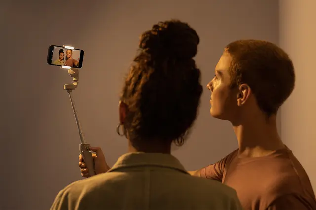 DJI OM Fill Light Phone Clamp Passer til DJI OM 5, OM 4 SE og OM 4 