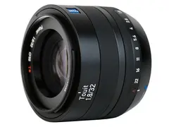 Zeiss Touit 32mm f/1.8 til Fuji X