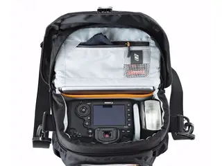 Lowepro Nova 170 AW II Skulder bag 21,5 x 12,5 x 20,5 cm