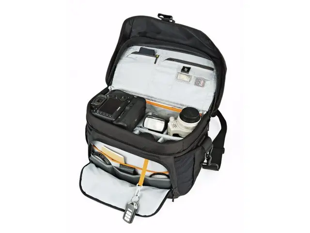 Lowepro Nova 200 AW II Skulder bag 35 x 20 x 18,5 cm 