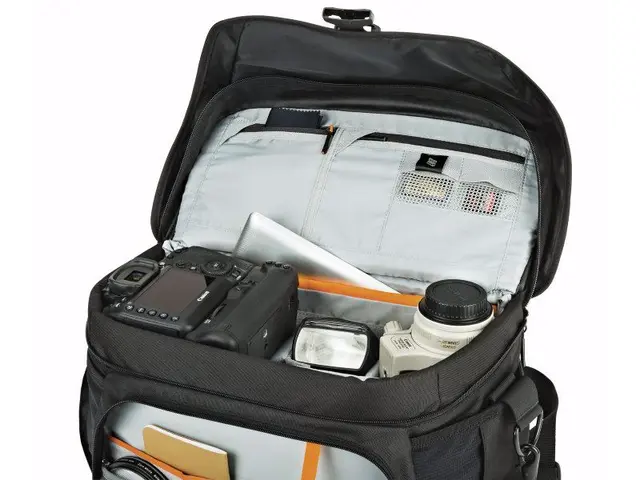 Lowepro Nova 200 AW II Skulder bag 35 x 20 x 18,5 cm 