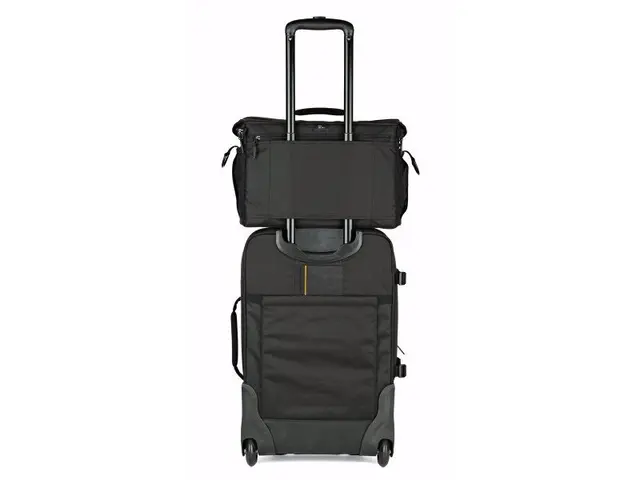 Lowepro Nova 200 AW II Skulder bag 35 x 20 x 18,5 cm 