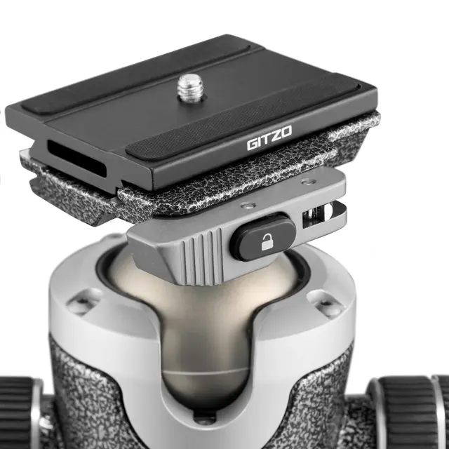Gitzo GH4383LR Center Ball Head Ser. 4 Kulehode m/Arca hurtigfeste + hendel-lås 