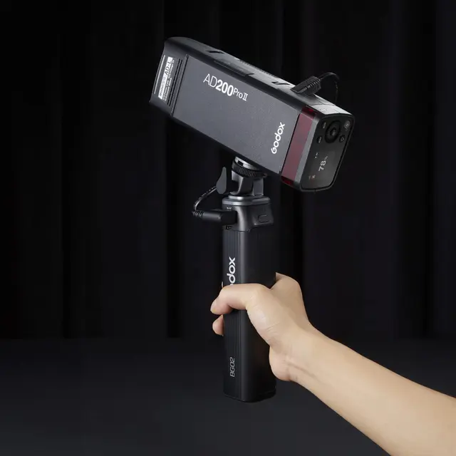 Godox BG02 Battery Holding Grip For ML60II/ML100/AD200Pro II/AD300Pro 