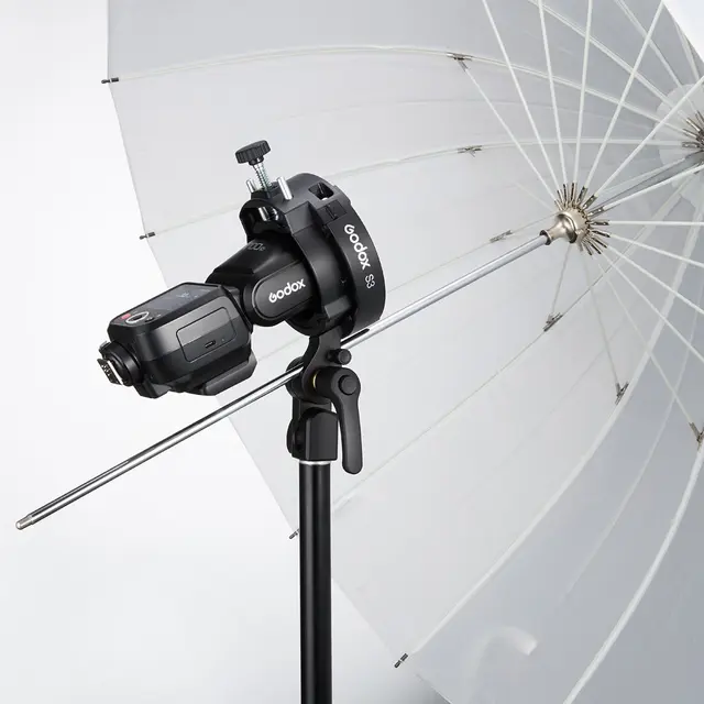Godox S3-type Speedlite Bracket Adapter for Bowens softboks på blits. 