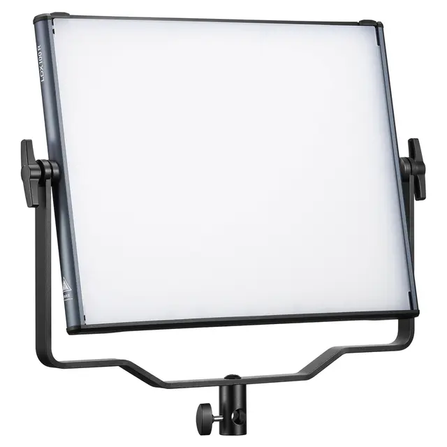 Godox KNOWLED LDX100R RGBWW Panel Light 41,7 x 468 cm. 118W. 2500-10000K 