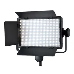 Godox LED 500C Bi-Color med Barndoors 39 x 30 cm. 32W. 3300-5600K