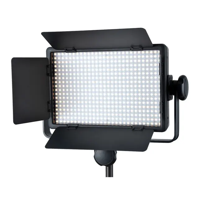 Godox LED 500C Bi-Color med Barndoors 39 x 30 cm. 32W. 3300-5600K 