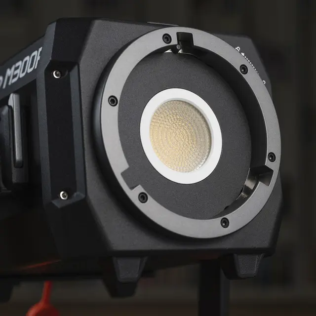 Godox KNOWLED M300R K1 RGBW Lys 300W RGBW 