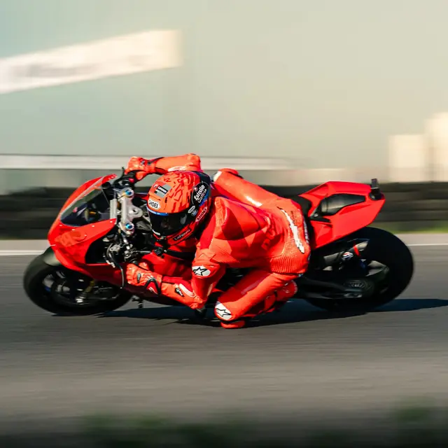 Insta360 GO 3/GO 3S In-Helmet POV Mount 