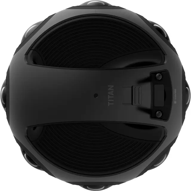 Insta360 Titan 11K Cinematic 360/VR 