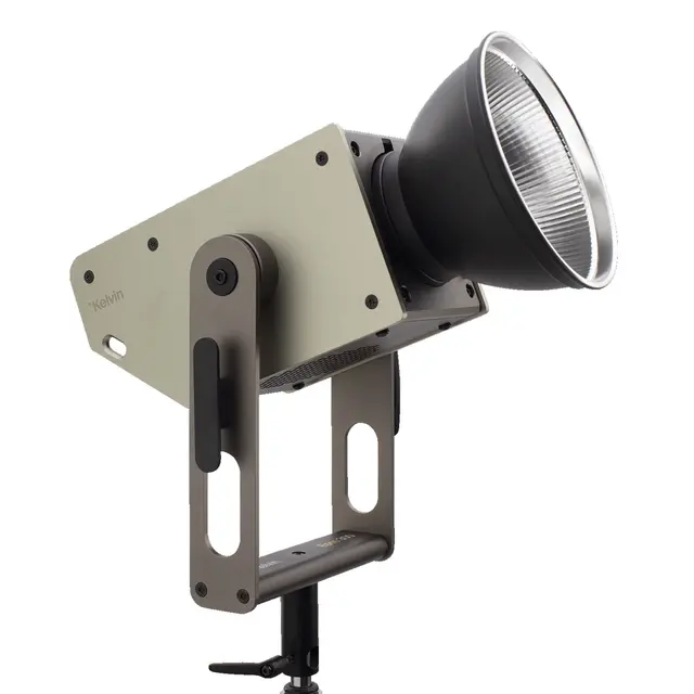 Kelvin Epos 300 V-Mount 300W. 2000K-20000K. Med veske 
