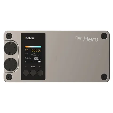 Kelvin Play Hero Kraftig RGBACL-lyspanel i lommeformat