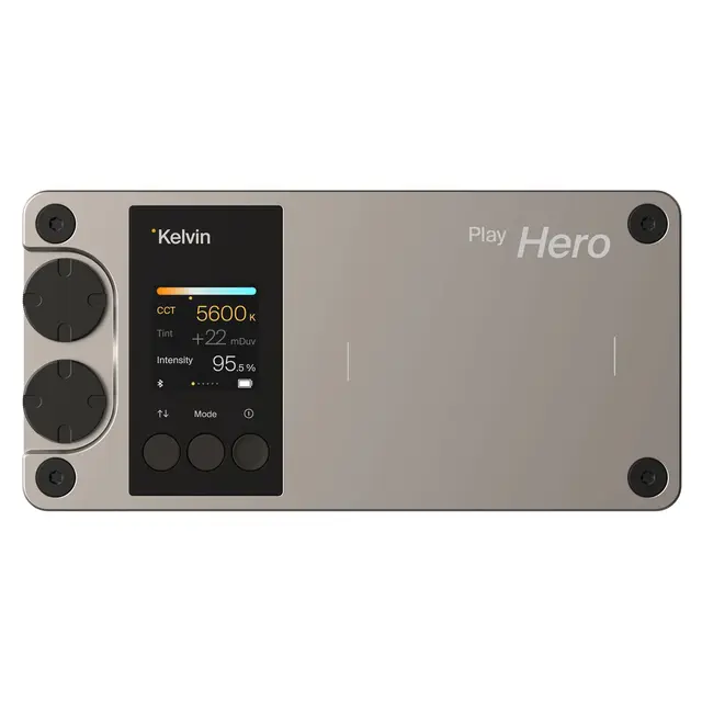 Kelvin Play Hero Kraftig RGBACL-lyspanel i lommeformat 