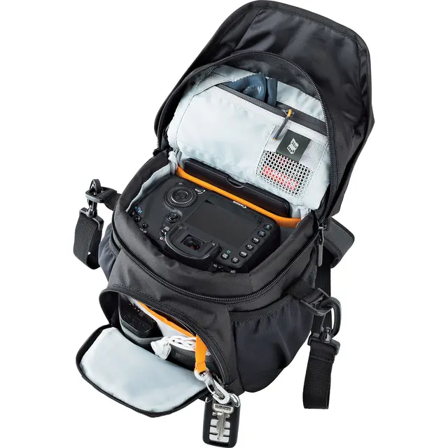 Lowepro Nova 140 II AW Skulder bag 17,5 x 10 x 17cm 