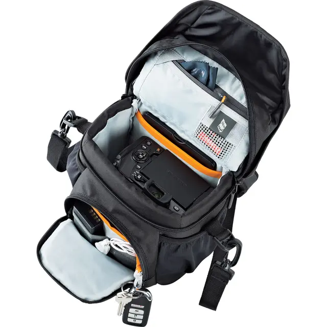 Lowepro Nova 140 II AW Skulder bag 17,5 x 10 x 17cm 