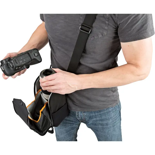 Lowepro Protactic Lens Exchange 200 AW Objektivveske med doble lommer 