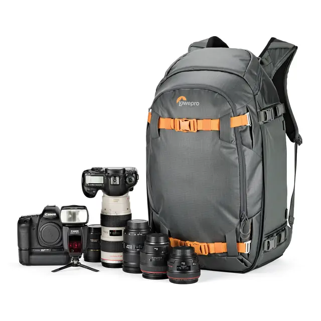 Lowepro Whistler BP 450 AW II GL Fotoryggsekk  31x24x58 cm 