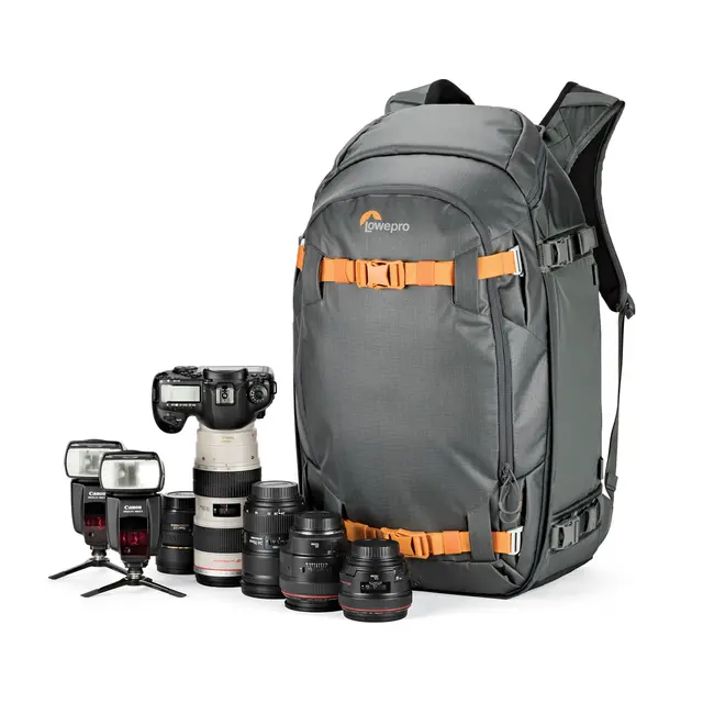 Lowepro Whistler BP 450 AW II GL Fotoryggsekk  31x24x58 cm 